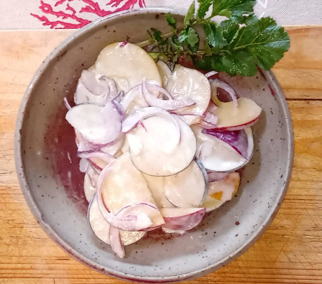 insalata di rafano nero mela e cipolla rossa