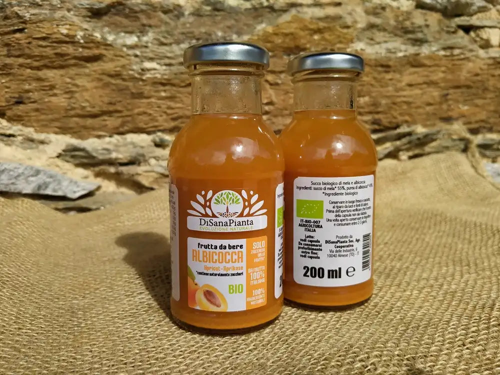 succo biologico di albicocca senza acqua né zuccheri aggiunti